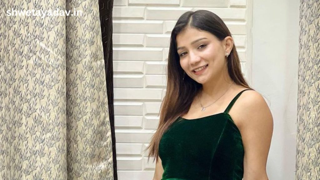 Khushi Choudhary Biography